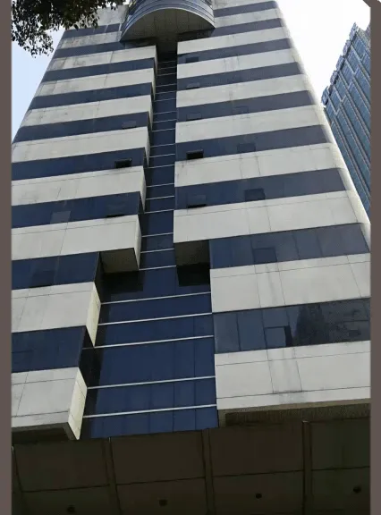 南京住建委大楼外立面,图册所列工程项目现场